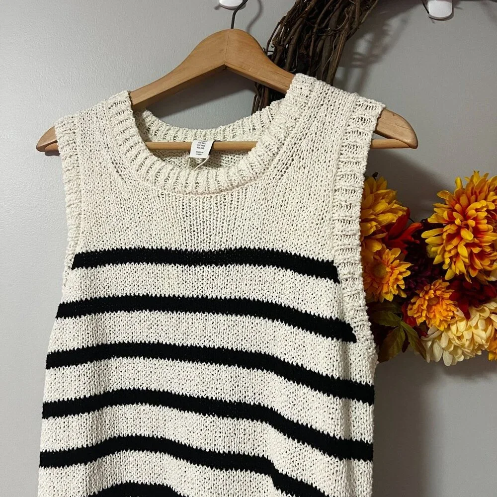 C&C California Black and White Striped Dress - Picture 3 of 9